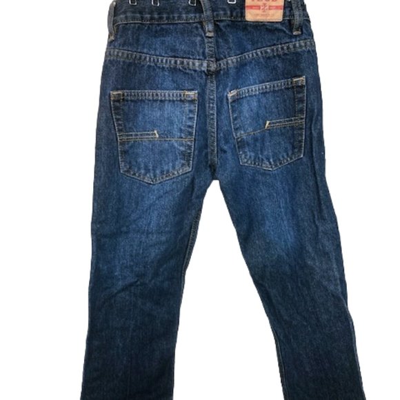 Izod Medium Wash Denim Jeans Slim Straight - Picture 4 of 5